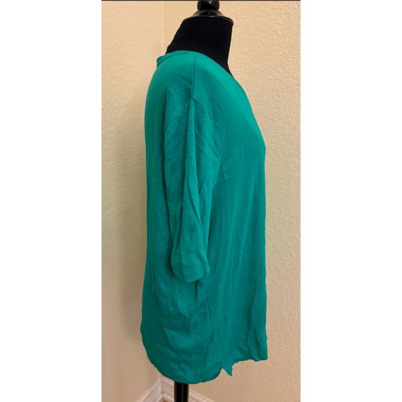 Chico's Green Asymmetrical V Neck Short Sleeve Tee-Chico's Sz 4 (XXL) - Picture 3 of 13
